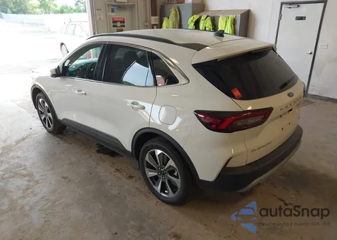 2023 Ford Escape Platinum z USA, uszkodzony, nr VIN 1FMCU9JZ6PUA87730